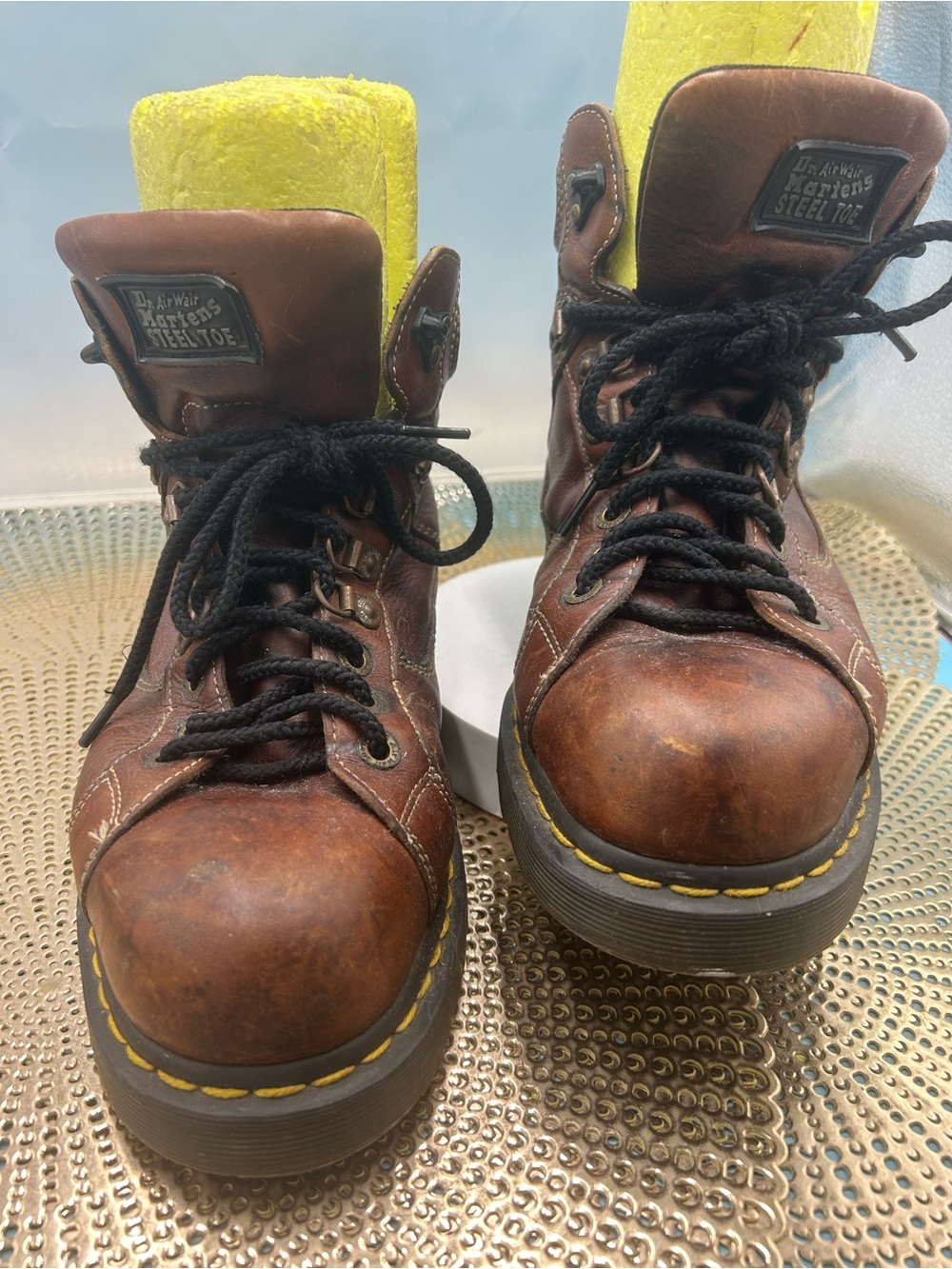 Dr. Martens men 10 steel toe lace up work boots